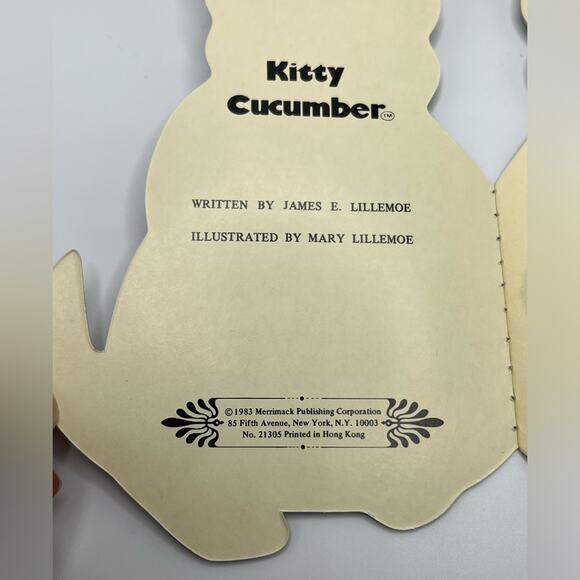 Vintage Kitty Cucumber book and gift tags NWT - Picture 7 of 11